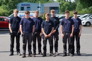 apprentice electricians